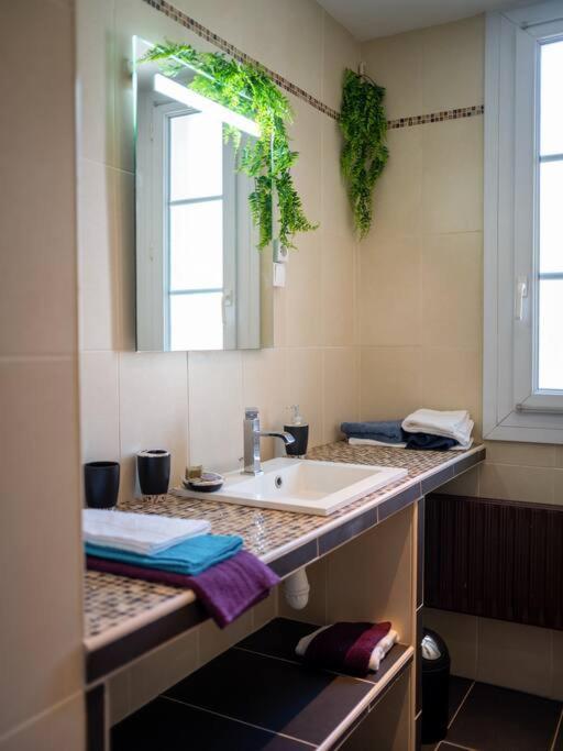 Appartement Tout Equipe Traversant 6 A 8 Couchages มาร์กเซย ภายนอก รูปภาพ